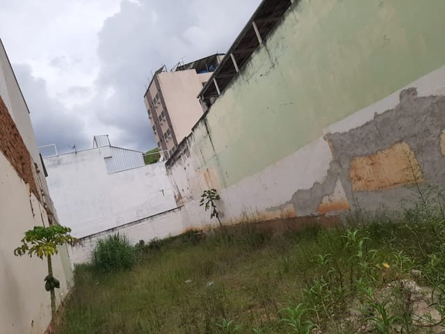 Galpão / Barracão à venda, no bairro Santa Rita em Aparecida