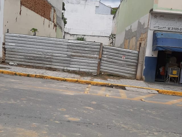 Galpão / Barracão à venda, no bairro Santa Rita em Aparecida