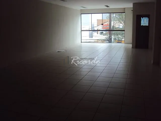 Sala com 100m², para alugar, no bairro Centro em Arapongas