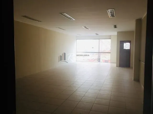 Sala com 100m², para alugar, no bairro Centro em Arapongas