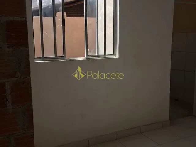 Sala para alugar, no bairro Centro em Pindamonhangaba
