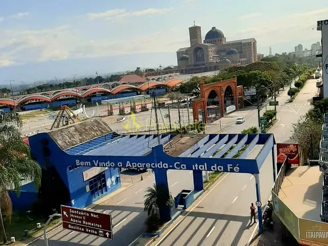 Prédio com 1230m², à venda, no bairro Centro em Aparecida