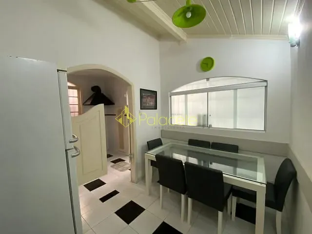 Comercial com 300m² 8 quartos e 5 banheiros, à venda, no bairro Jardim Maria Augusta em Taubaté