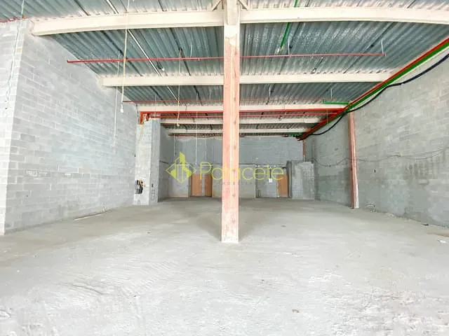 Comercial com 293m², para alugar, no bairro Centro em Pindamonhangaba