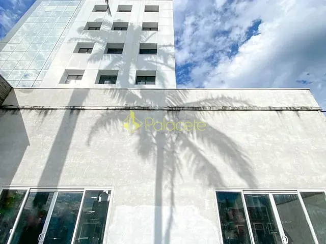 Comercial com 293m², para alugar, no bairro Centro em Pindamonhangaba
