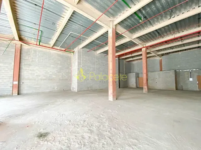 Comercial com 293m², para alugar, no bairro Centro em Pindamonhangaba
