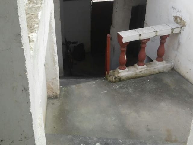 Prédio 2 quartos e 4 banheiros, à venda, no bairro Crispim em Pindamonhangaba