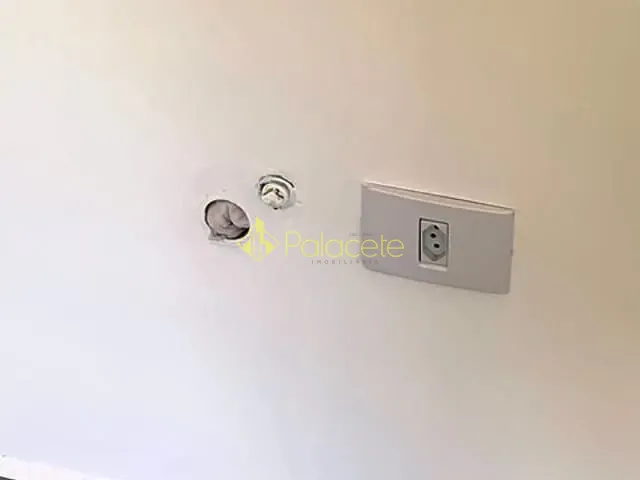 Sala com 10m², para alugar, no bairro Jardim Boa Vista em Pindamonhangaba