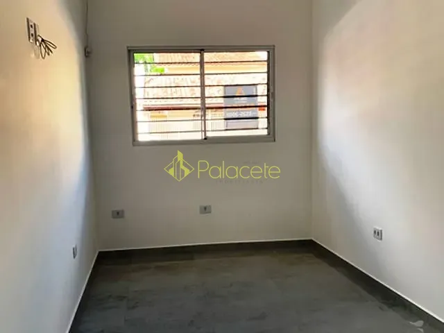 Sala com 10m², para alugar, no bairro Jardim Boa Vista em Pindamonhangaba