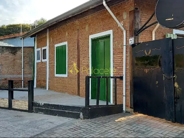 Comercial com 873m², à venda, no bairro Santana em Pindamonhangaba