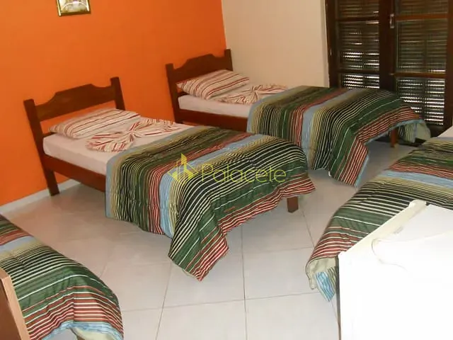 Prédio 35 quartos e 3 banheiros, à venda, no bairro Centro em Aparecida