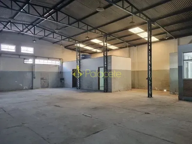 Galpão / Barracão à venda, no bairro Jardim Santana em Tremembé