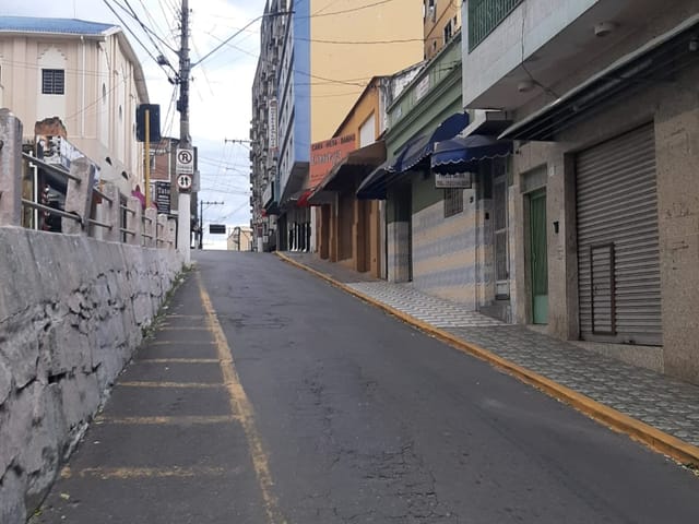 Prédio à venda, no bairro Centro em Aparecida