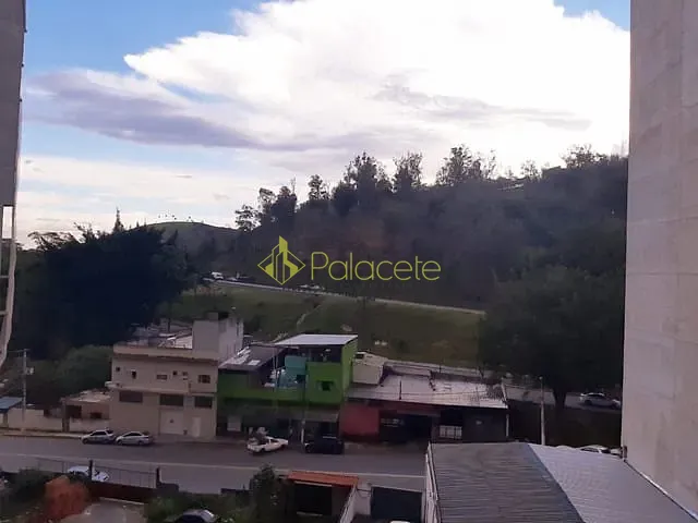 Prédio à venda, no bairro Centro em Aparecida
