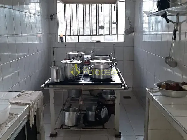 Prédio à venda, no bairro Centro em Aparecida