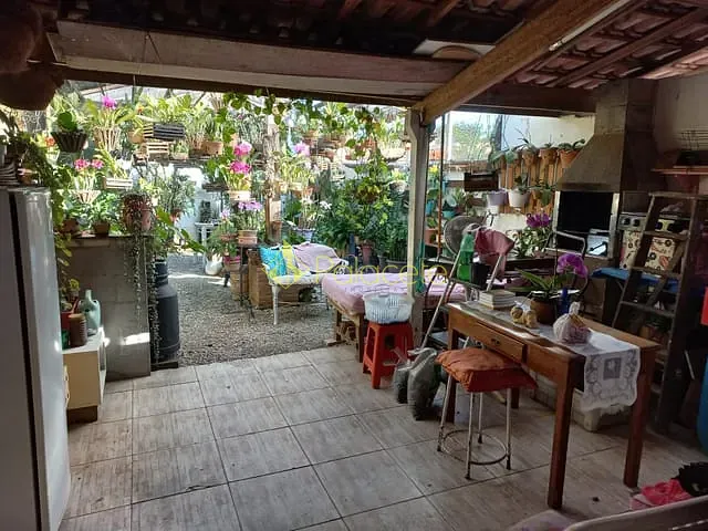 Comercial com 125m², à venda, no bairro Parque Senhor do Bonfim em Taubaté