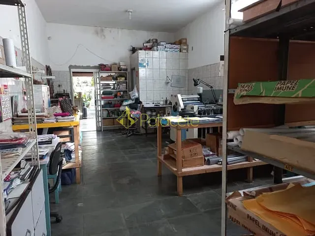 Comercial com 125m², à venda, no bairro Parque Senhor do Bonfim em Taubaté