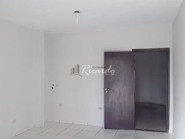 Sala para alugar, no bairro Centro em Arapongas