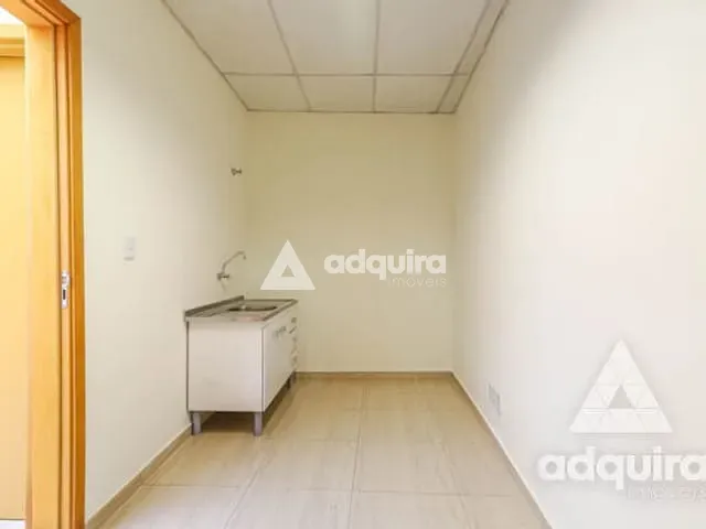 Casa com 182m², à venda, no bairro Centro em Ponta Grossa