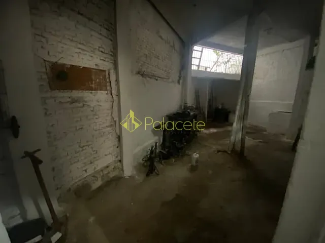 Comercial com 136m² 4 quartos e 3 banheiros, à venda, no bairro Centro em Aparecida