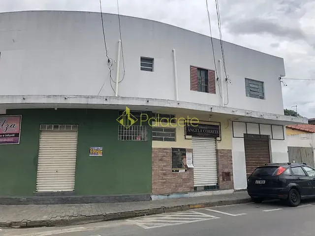 Prédio com 140m² 2 quartos e 4 banheiros, à venda, no bairro Maria Áurea em Pindamonhangaba