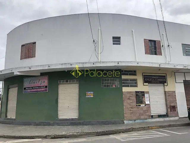 Prédio com 140m² 2 quartos e 4 banheiros, à venda, no bairro Maria Áurea em Pindamonhangaba