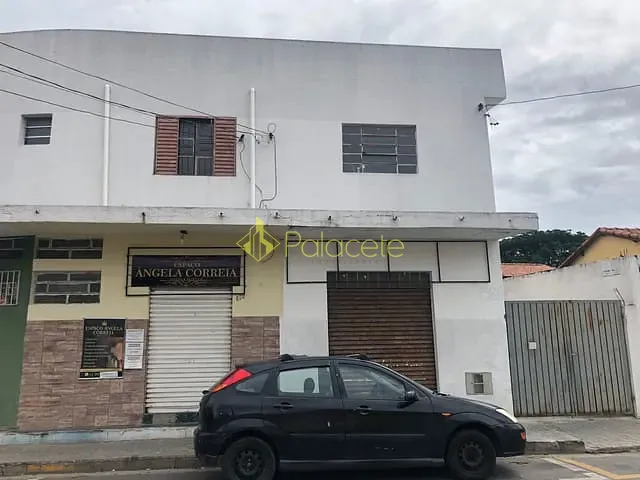 Prédio com 140m² 2 quartos e 4 banheiros, à venda, no bairro Maria Áurea em Pindamonhangaba
