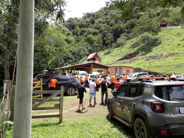 Comercial com 35400m² 5 quartos e 10 banheiros, à venda, no bairro Bairro do Macuco em Taubaté