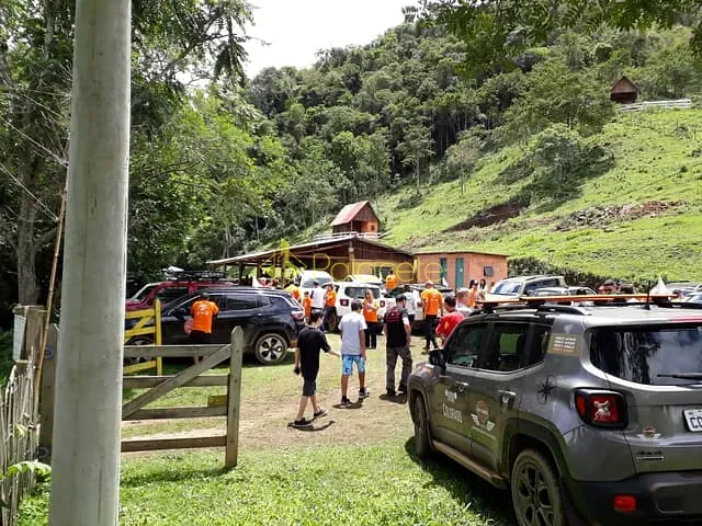Comercial com 35400m² 5 quartos e 10 banheiros, à venda, no bairro Bairro do Macuco em Taubaté