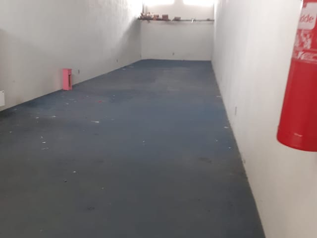 Ponto com 250m², para alugar, no bairro Centro em Pindamonhangaba