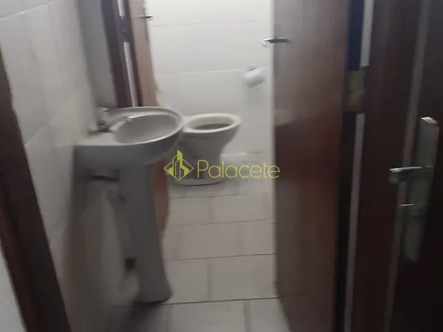 Ponto com 250m², para alugar, no bairro Centro em Pindamonhangaba