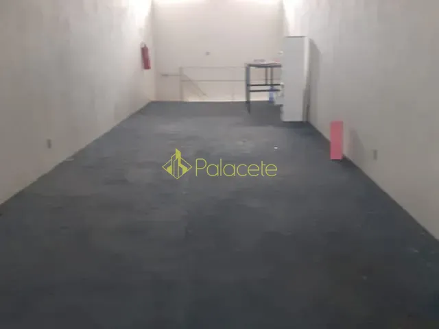 Ponto com 250m², para alugar, no bairro Centro em Pindamonhangaba
