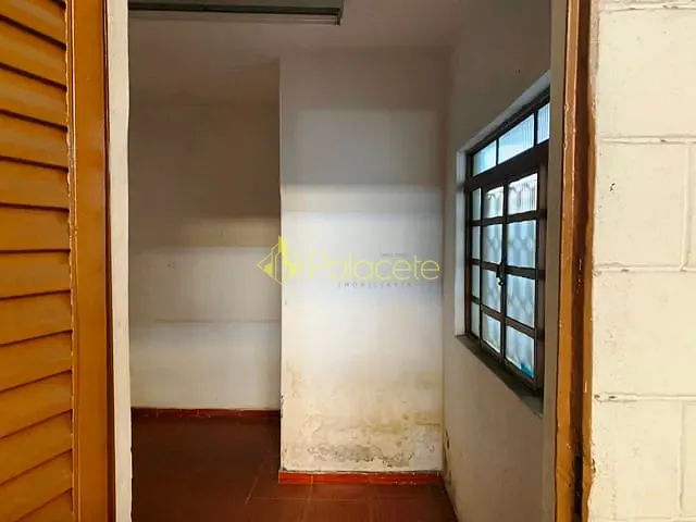 Galpão / Barracão com 360m², à venda ou para alugar, no bairro Cidade Nova em Pindamonhangaba