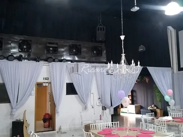Loja com 450m², à venda, no bairro Jardim Santa Alice em Arapongas