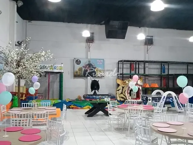Loja com 450m², à venda, no bairro Jardim Santa Alice em Arapongas