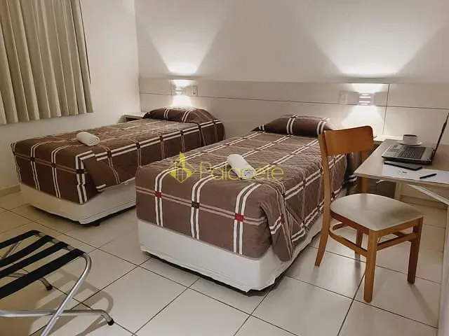Prédio com 1000m² 80 quartos e 4 banheiros, à venda, no bairro Água Preta em Pindamonhangaba