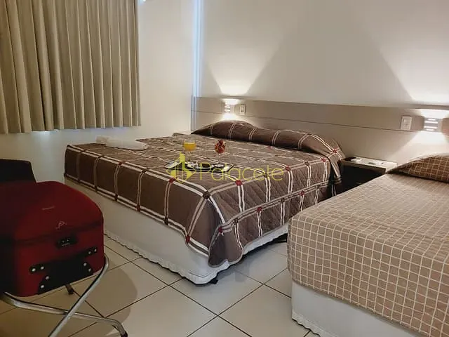 Prédio com 1000m² 80 quartos e 4 banheiros, à venda, no bairro Água Preta em Pindamonhangaba
