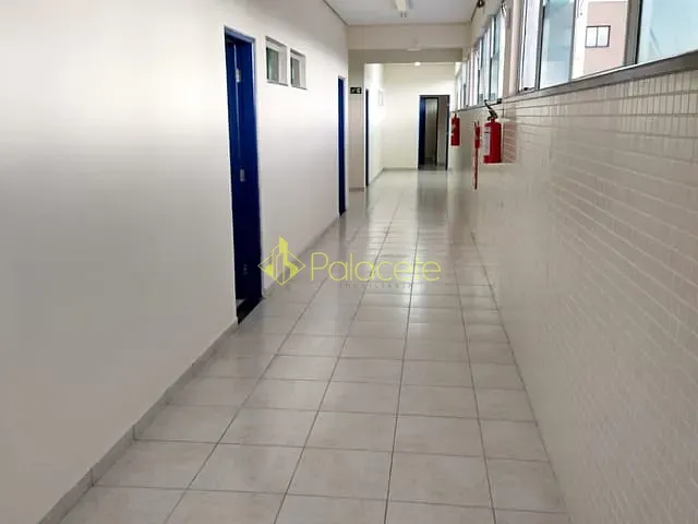 Sala para alugar, no bairro Centro em Pindamonhangaba