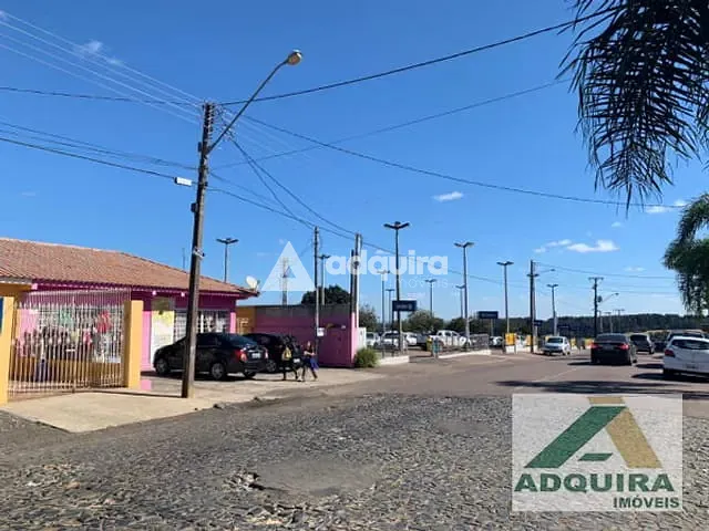 Casa com 429m², à venda, no bairro Chapada em Ponta Grossa