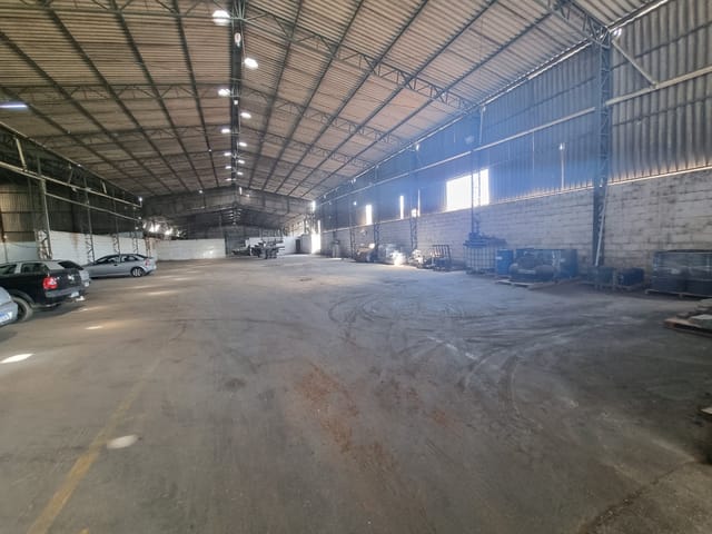 Galpão / Barracão com 1926m² 1 quarto e 1 banheiro, para alugar, no bairro Loteamento Industrial Nova Roseira em Roseira