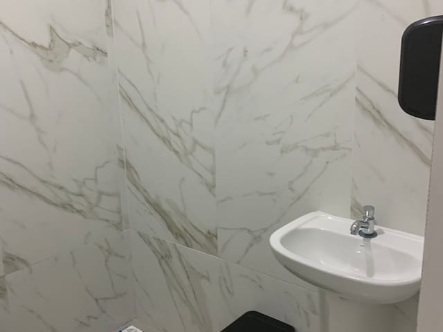 Sala para alugar, no bairro Centro em Pindamonhangaba