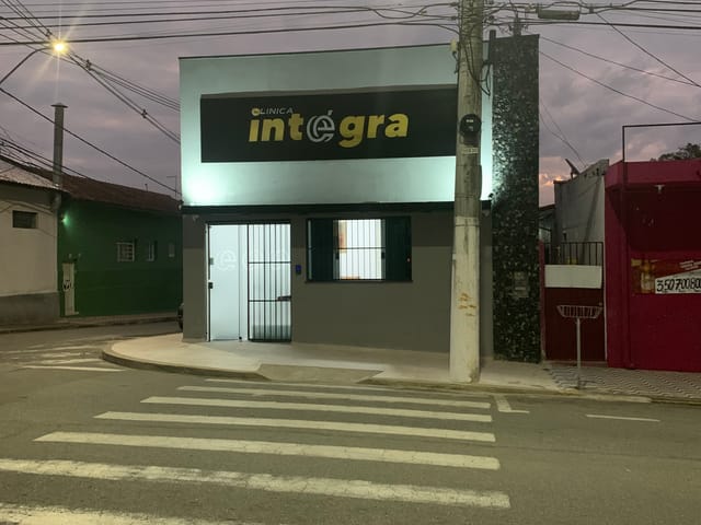 Sala para alugar, no bairro Centro em Pindamonhangaba