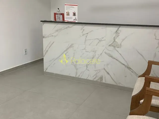 Sala para alugar, no bairro Centro em Pindamonhangaba