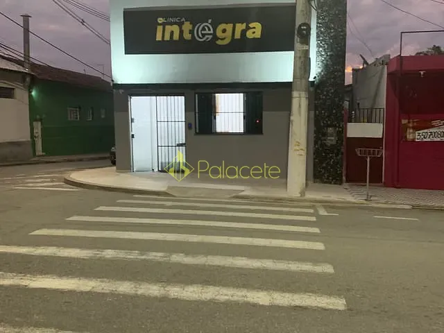 Sala para alugar, no bairro Centro em Pindamonhangaba