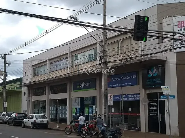 Loja para alugar, no bairro Centro em Arapongas