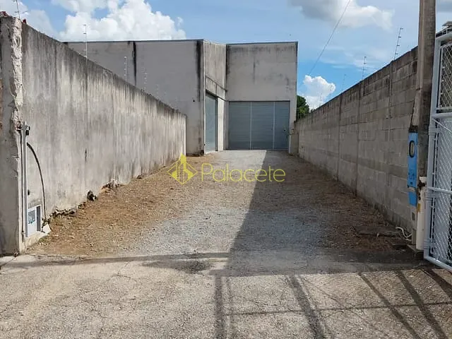 Galpão / Barracão com 490m², para alugar, no bairro Jardim Santa Clara em Taubaté