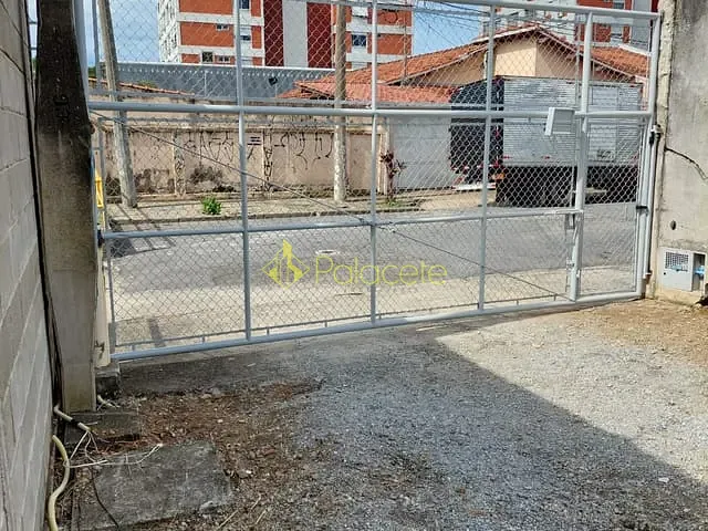 Galpão / Barracão com 490m², para alugar, no bairro Jardim Santa Clara em Taubaté