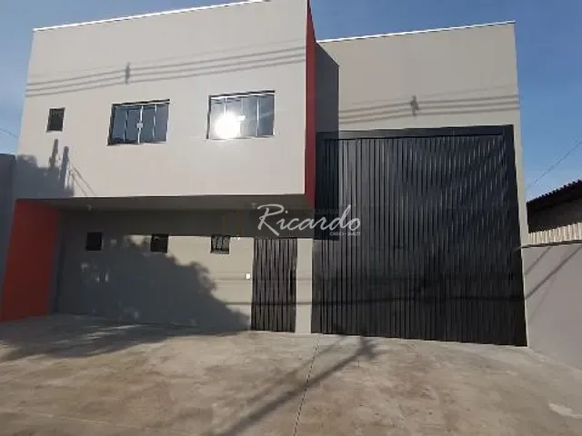 Galpão / Barracão com 340m², à venda, no bairro Jardim Bandeirantes em Arapongas