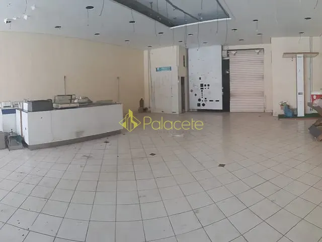 Galpão / Barracão com 450m², para alugar, no bairro Campo do Galvão em Guaratinguetá