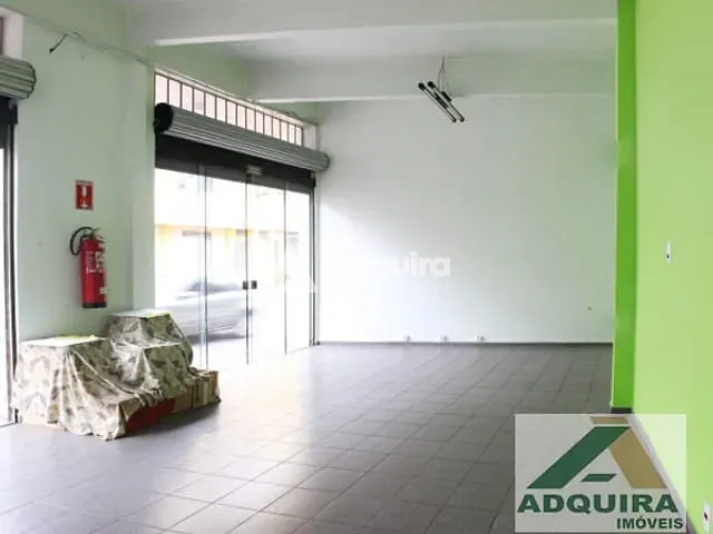 Prédio com 323m², à venda, no bairro Centro em Ponta Grossa